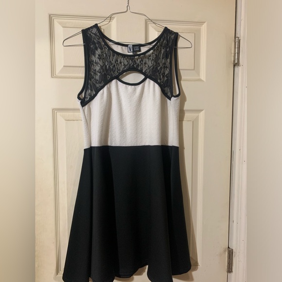 Vibe Dresses & Skirts - Vibe Sportswear White & Black Lace Tennis Dress